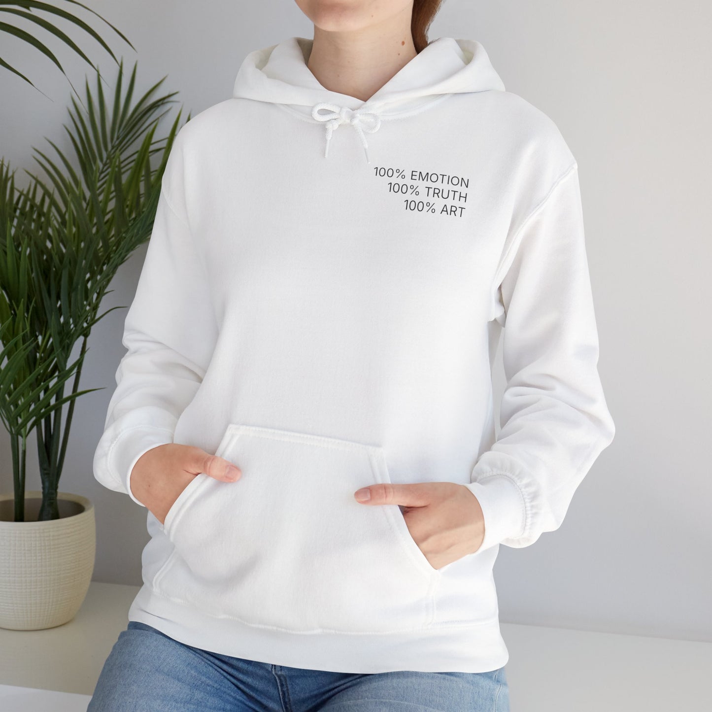 100% ART Hooded Sweatshirt with Abstract Lip Design, Cozy Fashion
